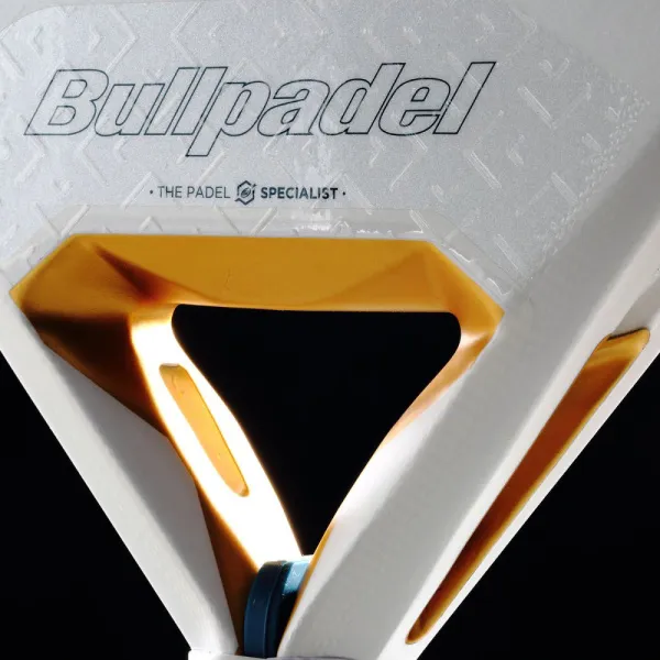 Ракетка для падела BULLPADEL Pearl 26, 493804, для профессионалов, карбон, бело-серый за 35&nbsp;929.50 ₽ в Нижнем Новгороде